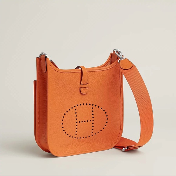 Hermes Handbags - New Hermes Evelyne 23 (new size) Orange Crossbody Bag